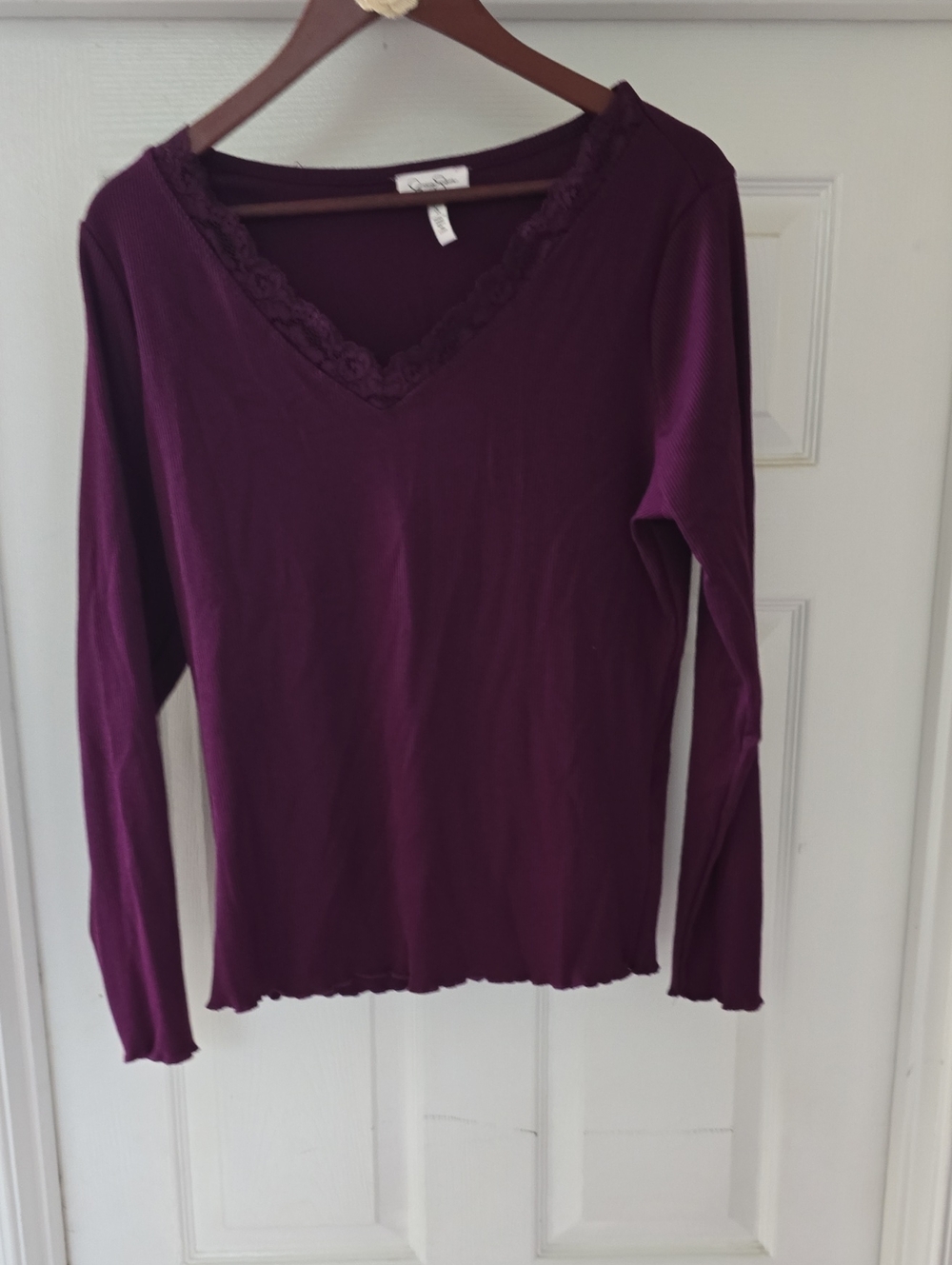 Jessica Simpson Long Sleeve Ribbed V-Neck Lace Trim Top - Plum Size LG